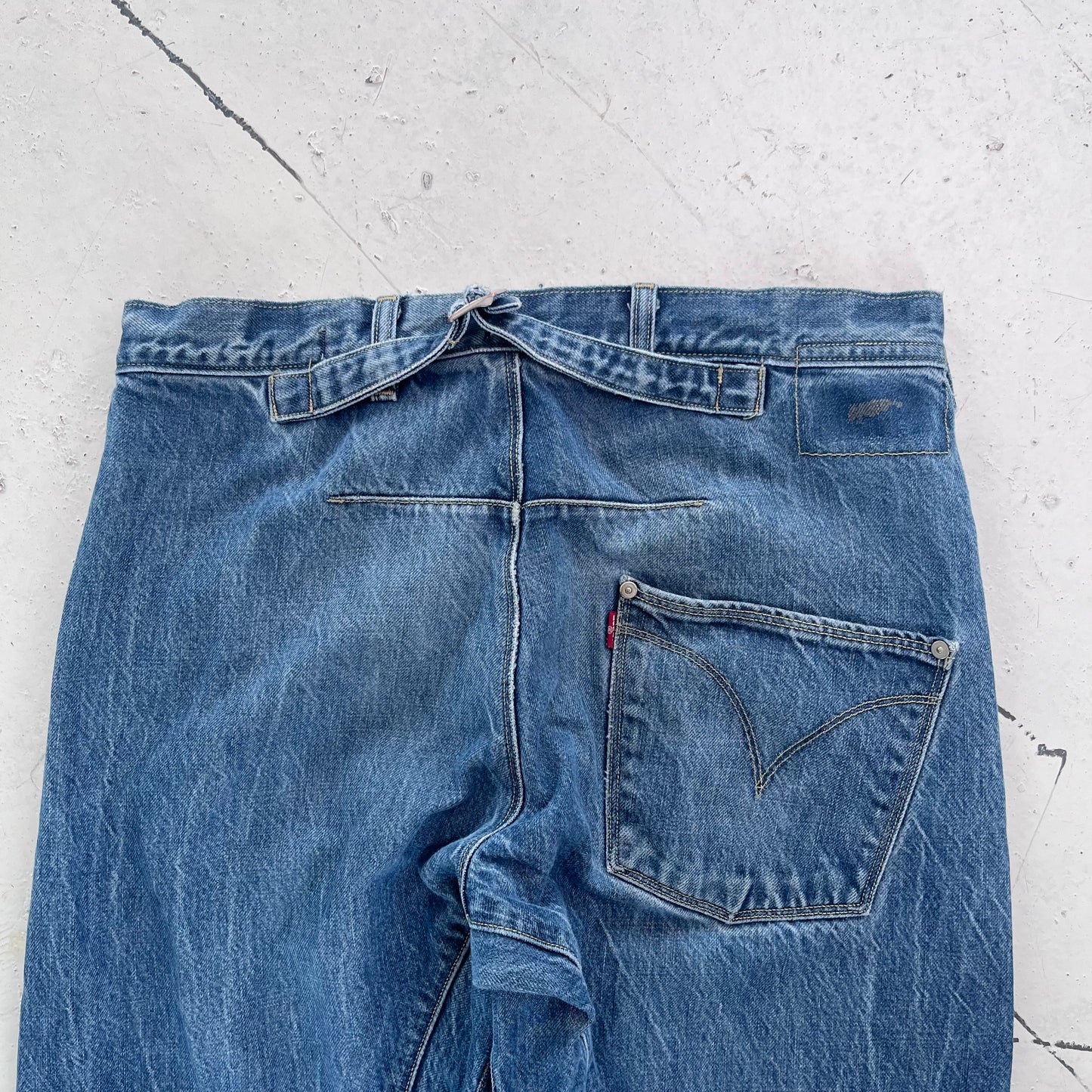 vintage levis engineered jeans