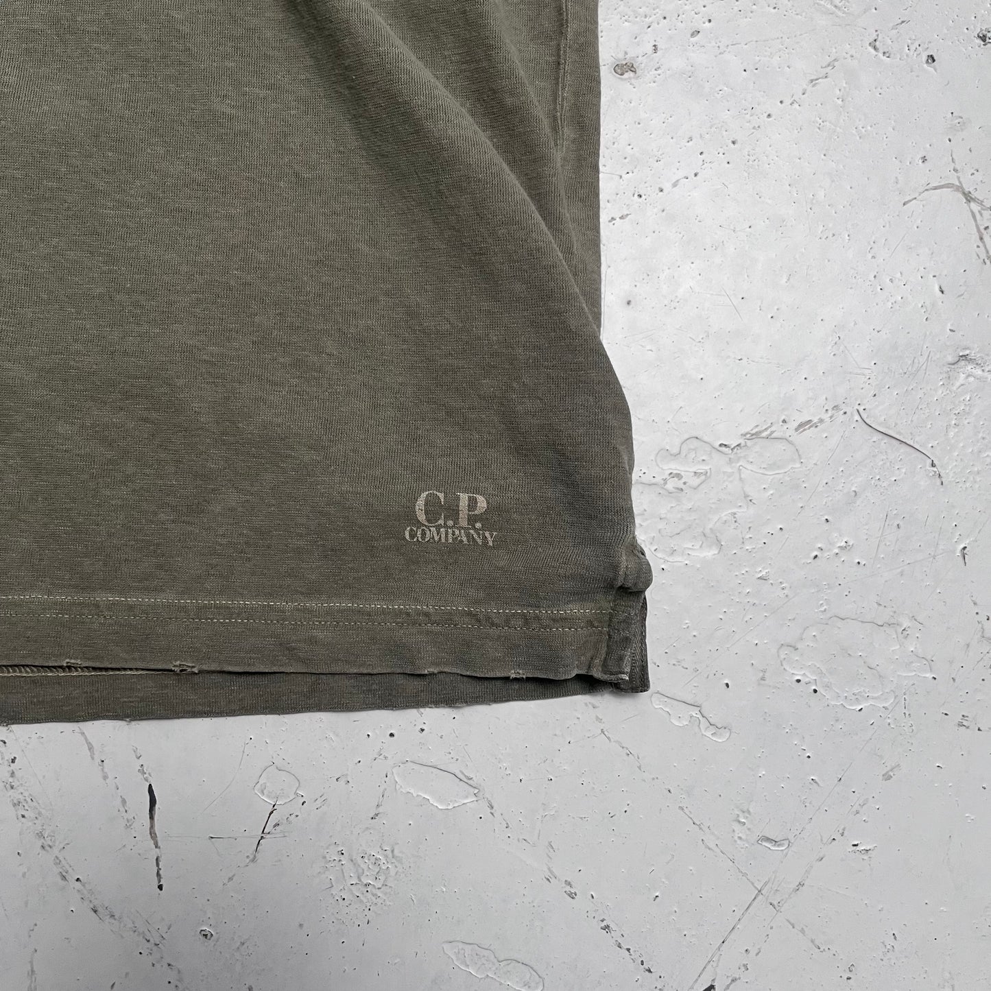 2000s cp company heritage henley tee