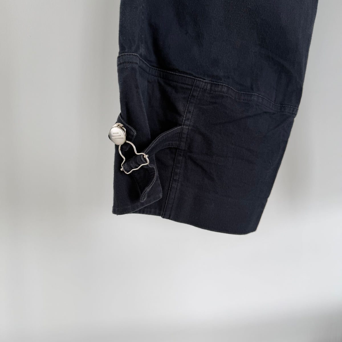 2000s emporio armani buckle capris