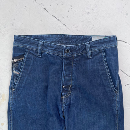 2000s diesel buckle back jeans