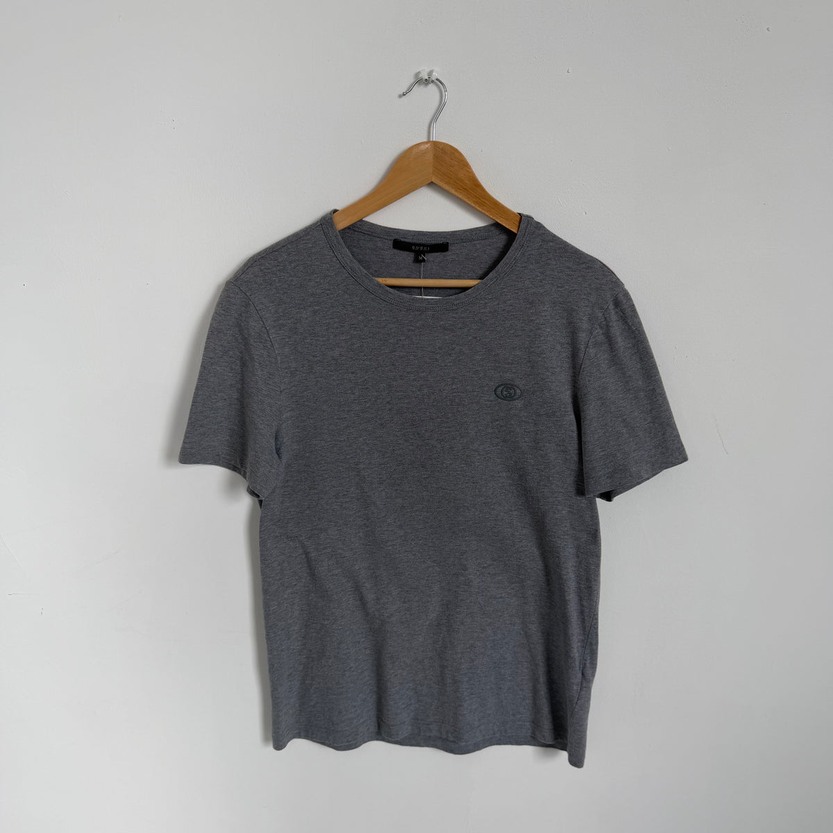 2000s gucci by tom ford emblem tee