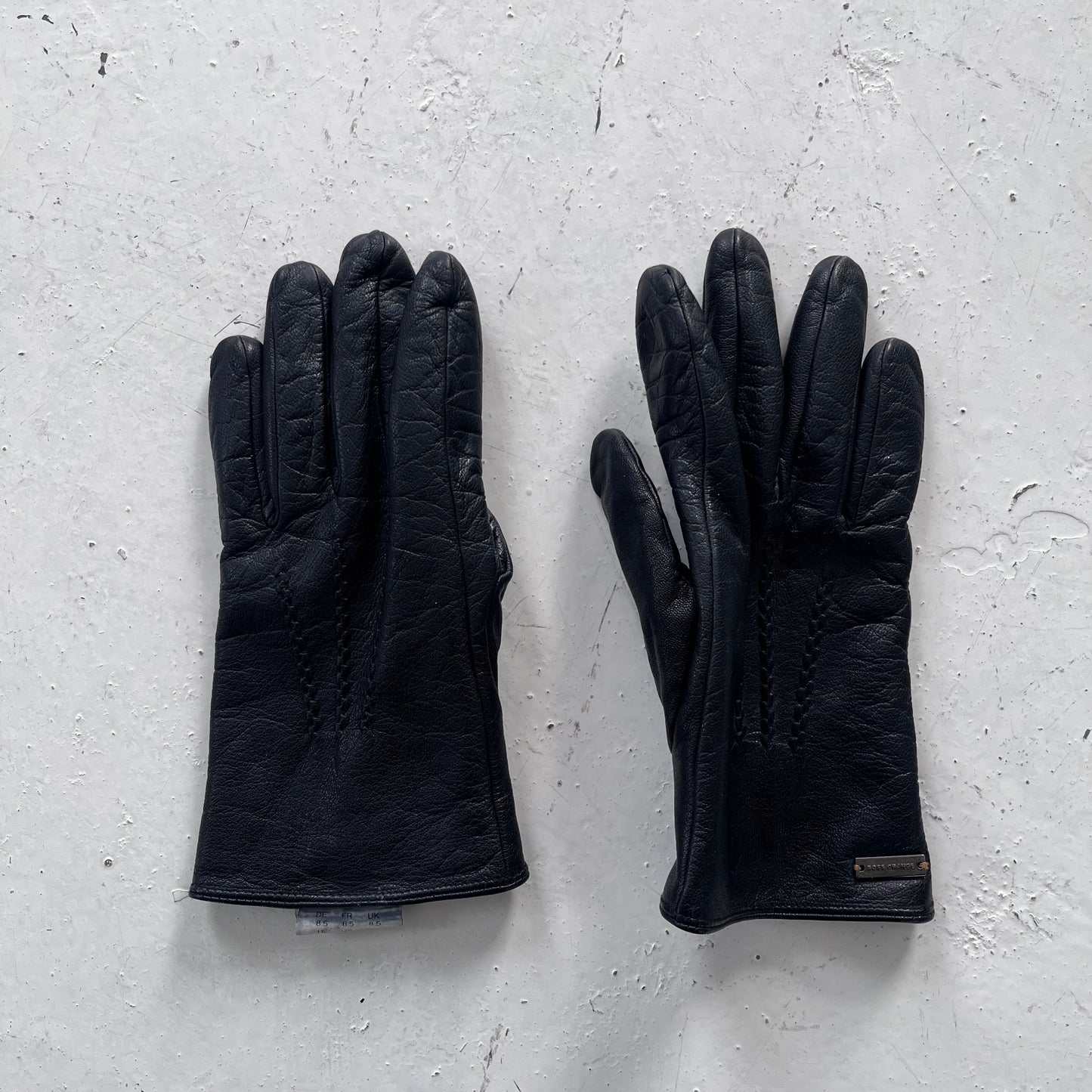 2000s hugo boss orange goat leather gloves