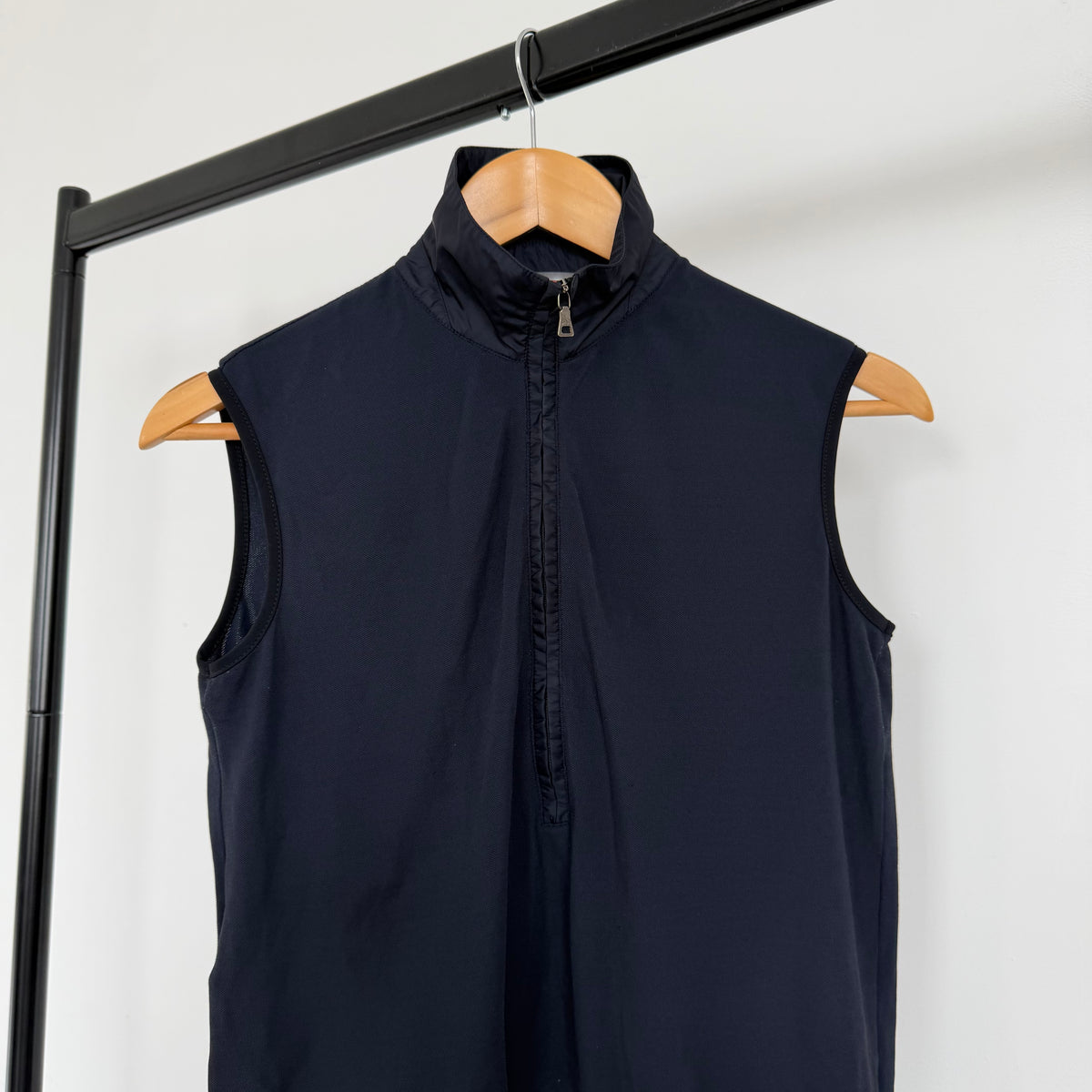 ss1999 prada sport zip up sleeveless top