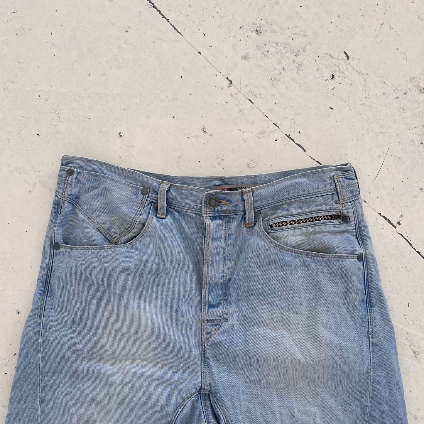 vintage levis engineered buckleback shorts