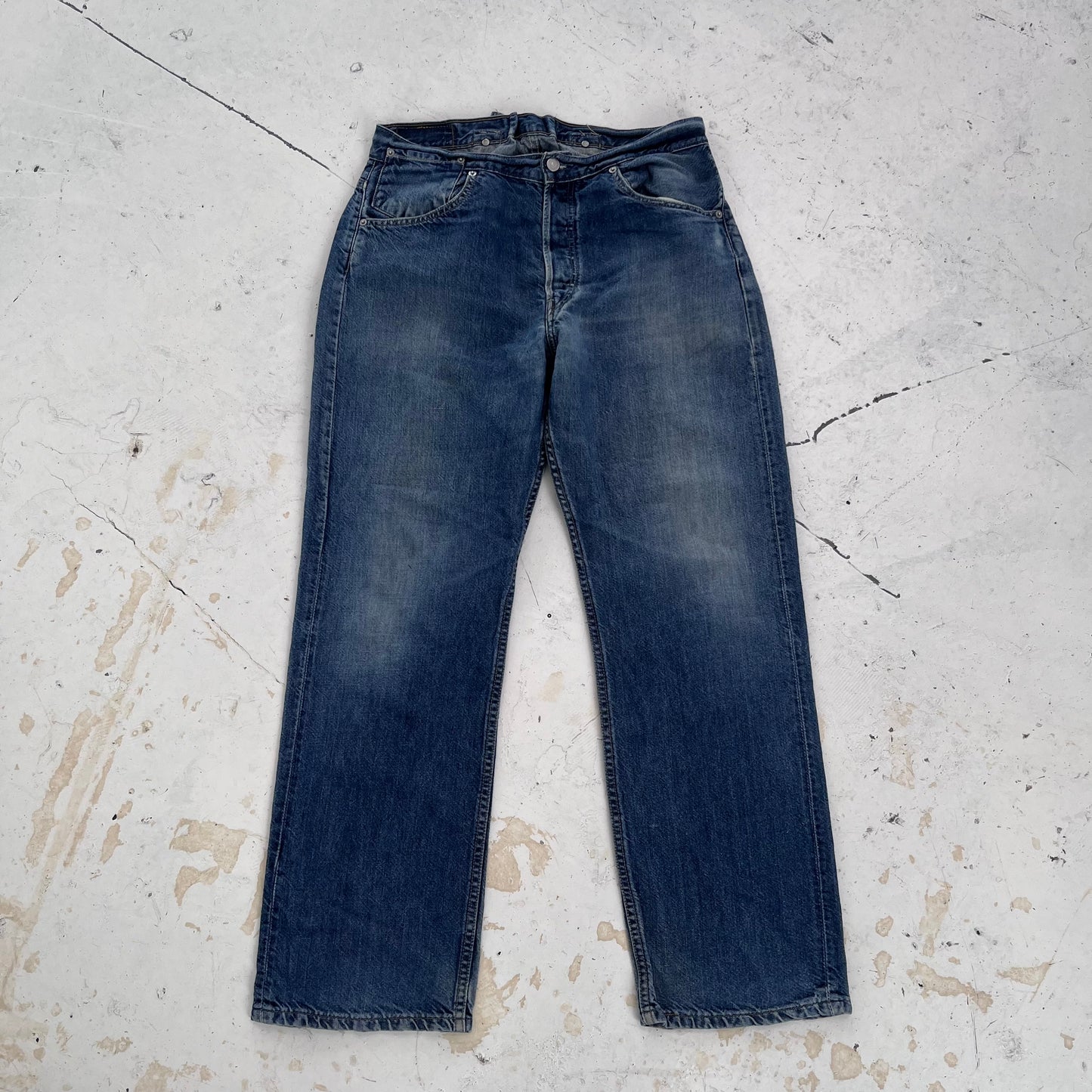 vintage 541 levis buckle back jeans