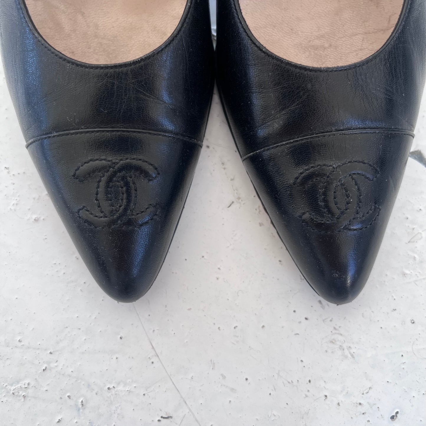 2000s chanel black leather heels