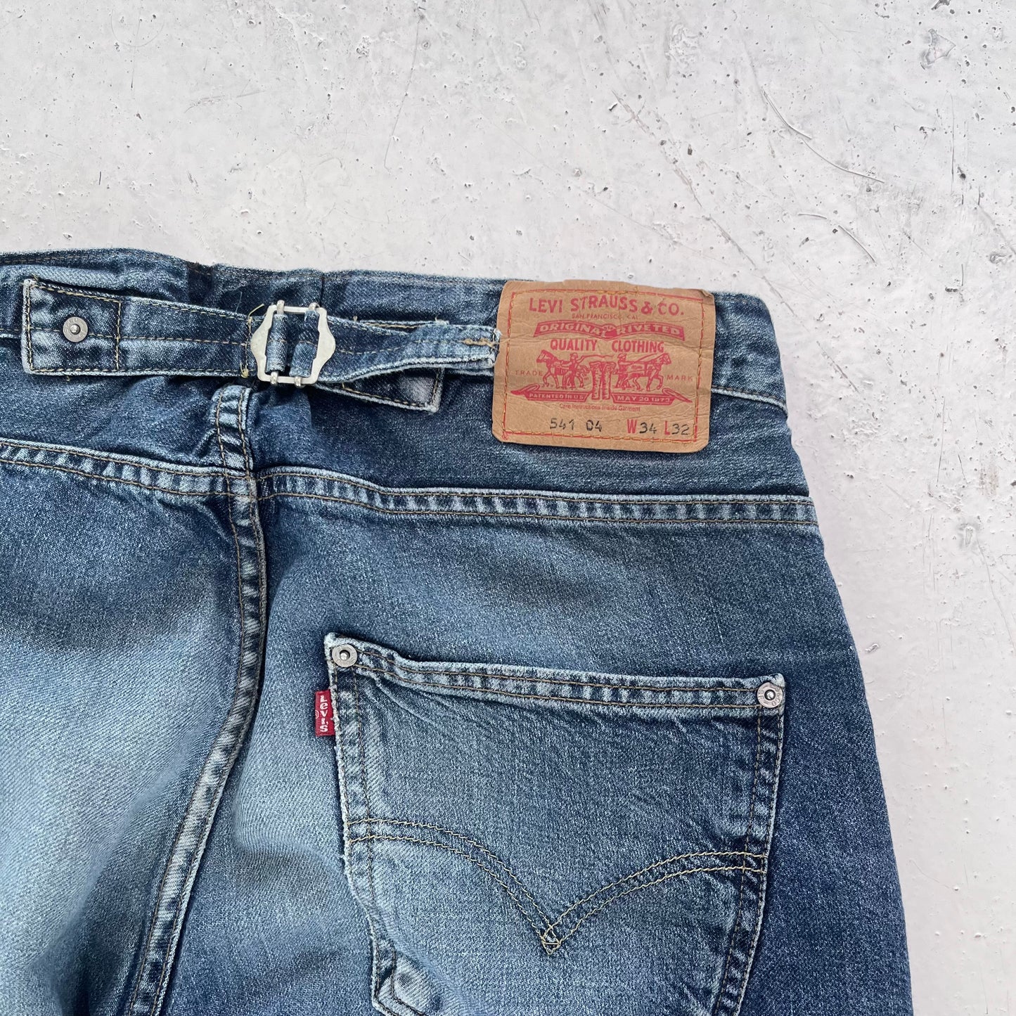vintage 541 levis buckle back jeans