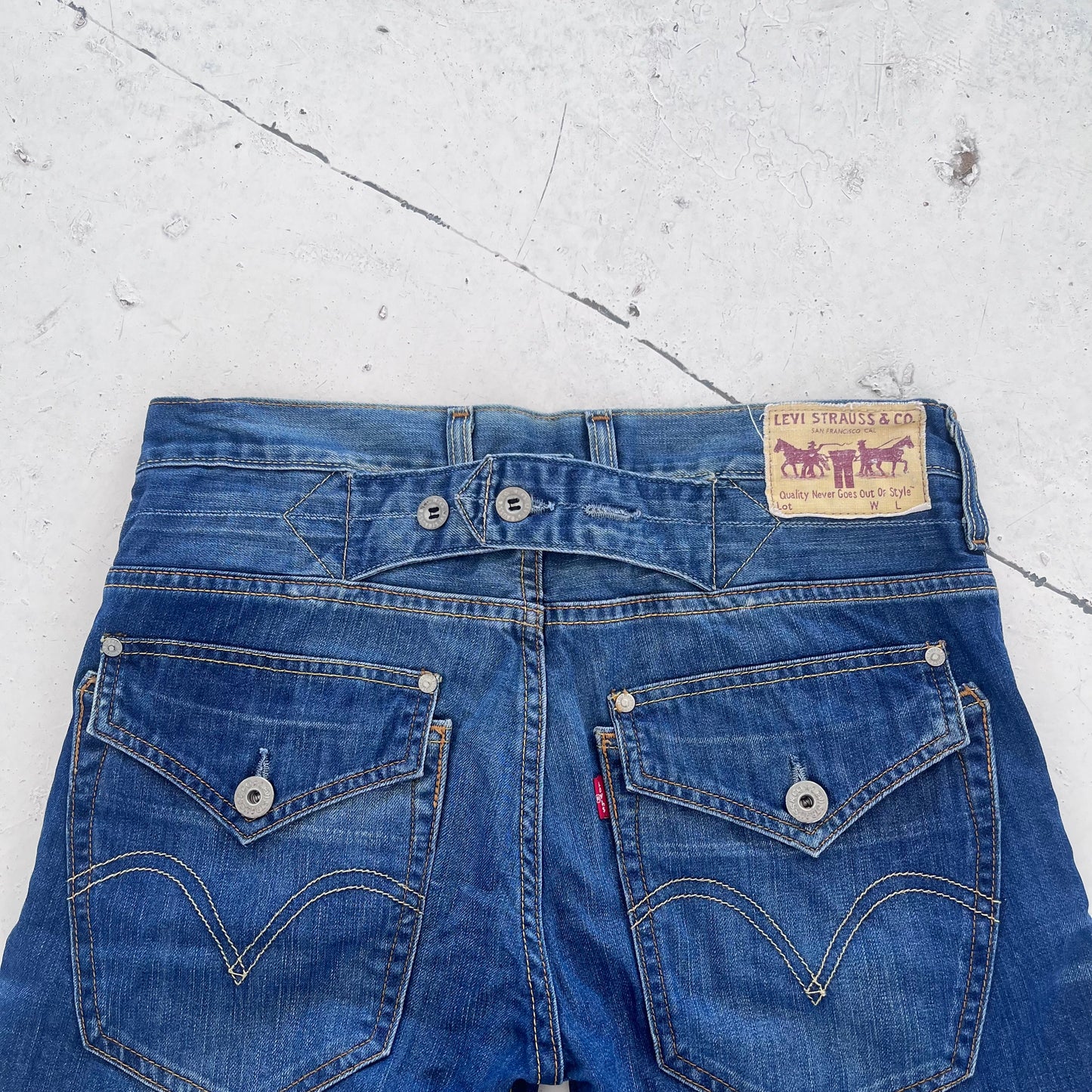vintage 503 levis buckleback shorts