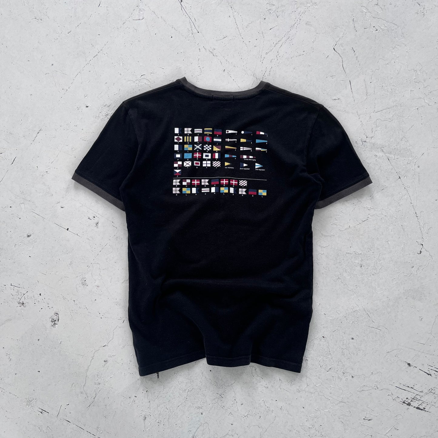 2000s burberry black label flag tee