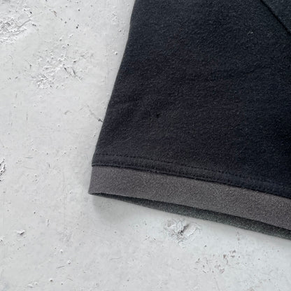 2000s burberry black label flag tee