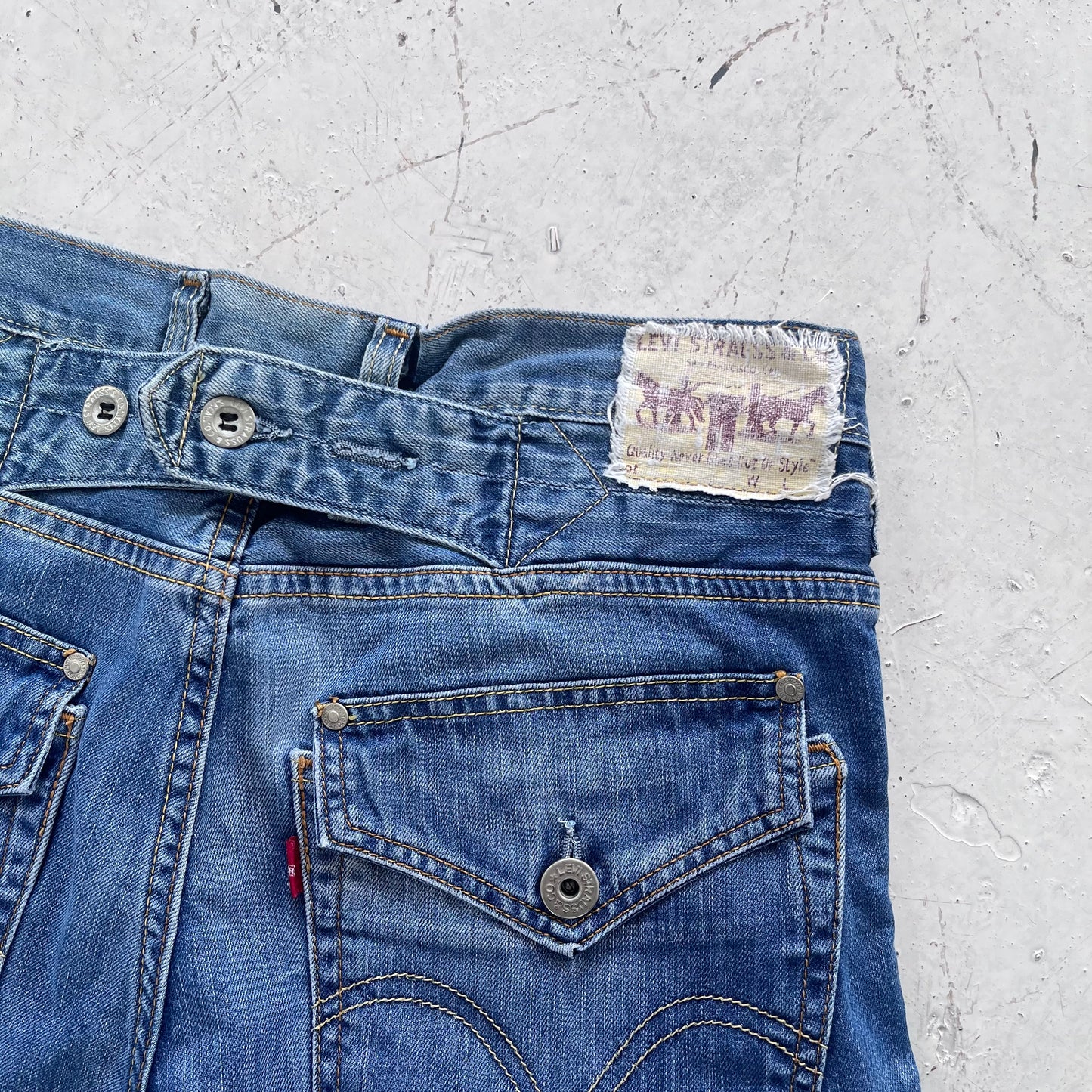 vintage 503 levis buckle back jean shorts