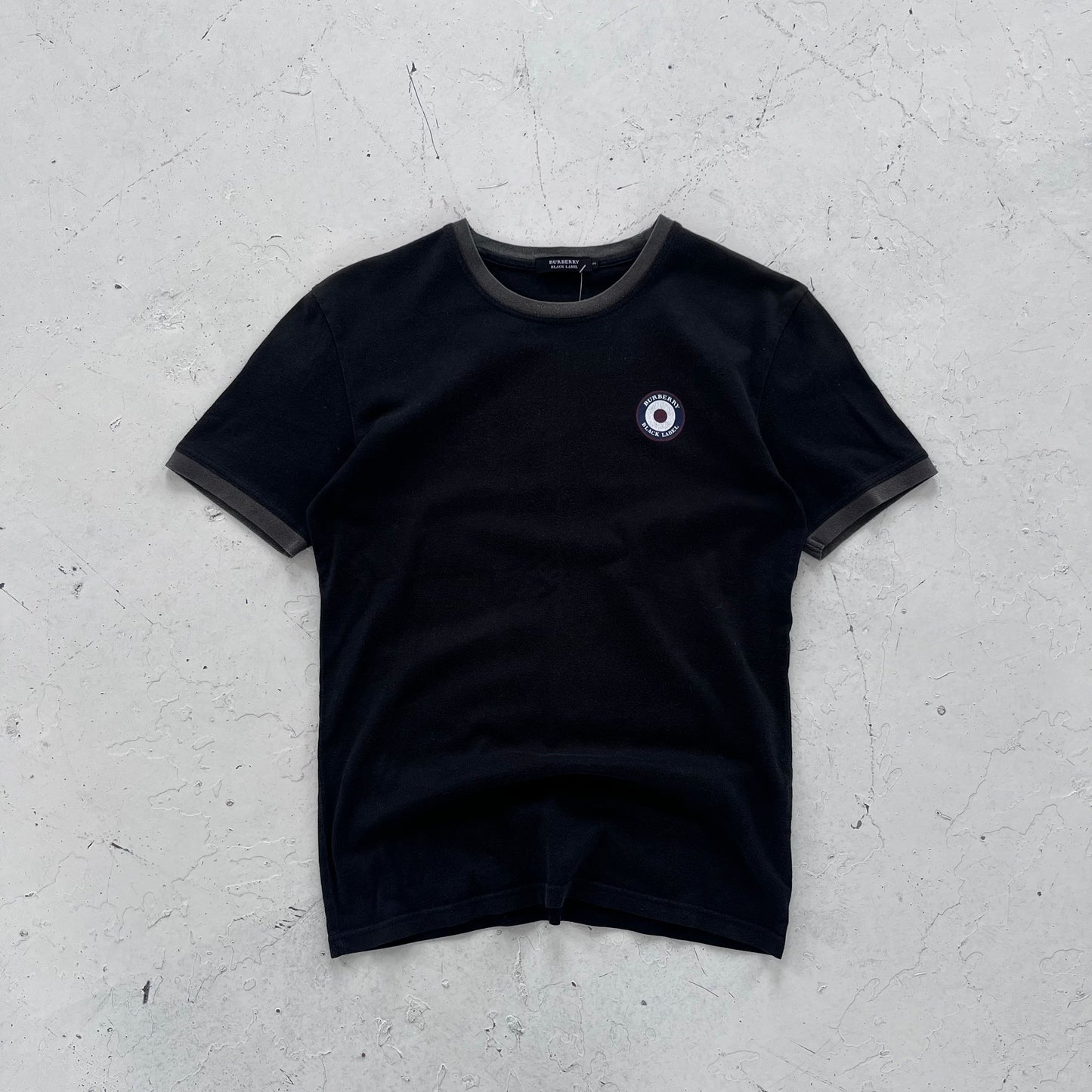 2000s burberry black label flag tee
